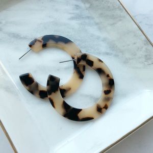 Jewelry - Blonde Tortoise C Shaped Hoop Earrings Jewelry - Blonde Tortoise C Shaped Hoop Earrings